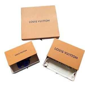 Set of Louis Vuitton orange boxes and 1 dustbag